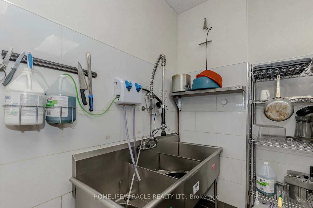 6230, Finch, Mount Olive-Silverstone-Jamestown, Toronto