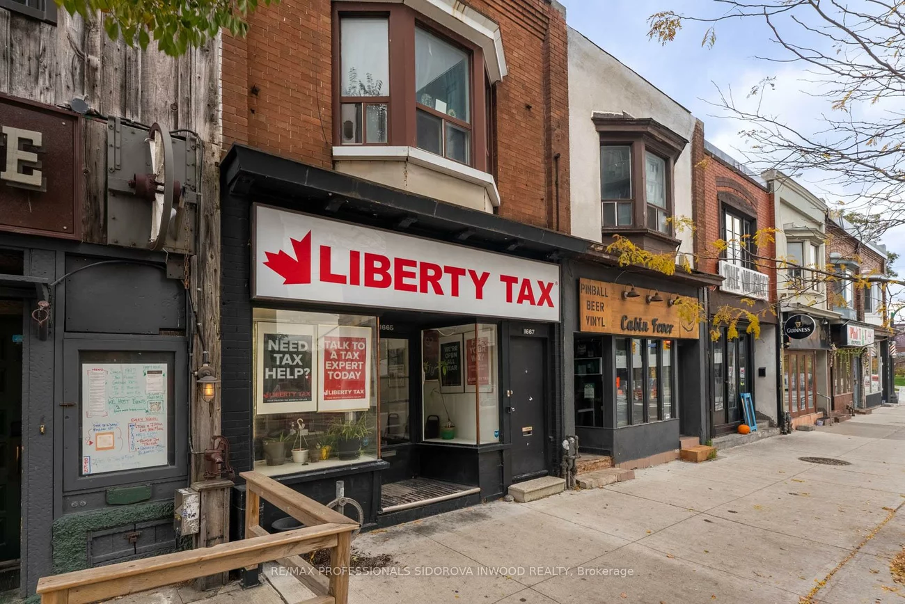 1665, Bloor, High Park-Swansea, Toronto