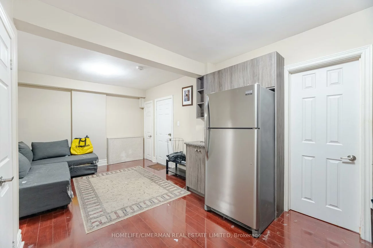 2681, Eglinton, Keelesdale-Eglinton West, Toronto