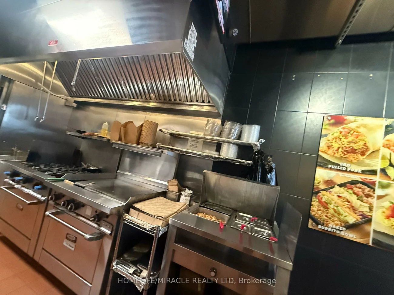 95, The Pond, York University Heights, Toronto