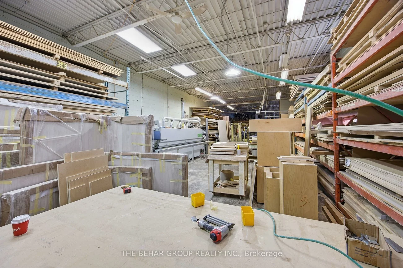 76, Industry, Beechborough-Greenbrook, Toronto