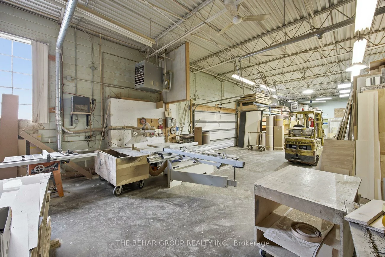 76, Industry, Beechborough-Greenbrook, Toronto