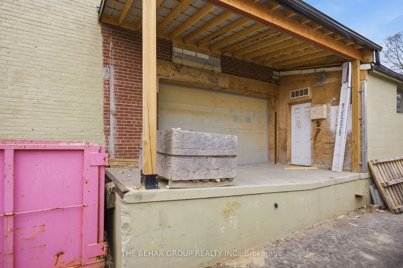 76, Industry, Beechborough-Greenbrook, Toronto