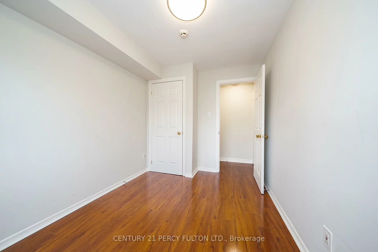 744-746, Wilson, Downsview-Roding-CFB, Toronto