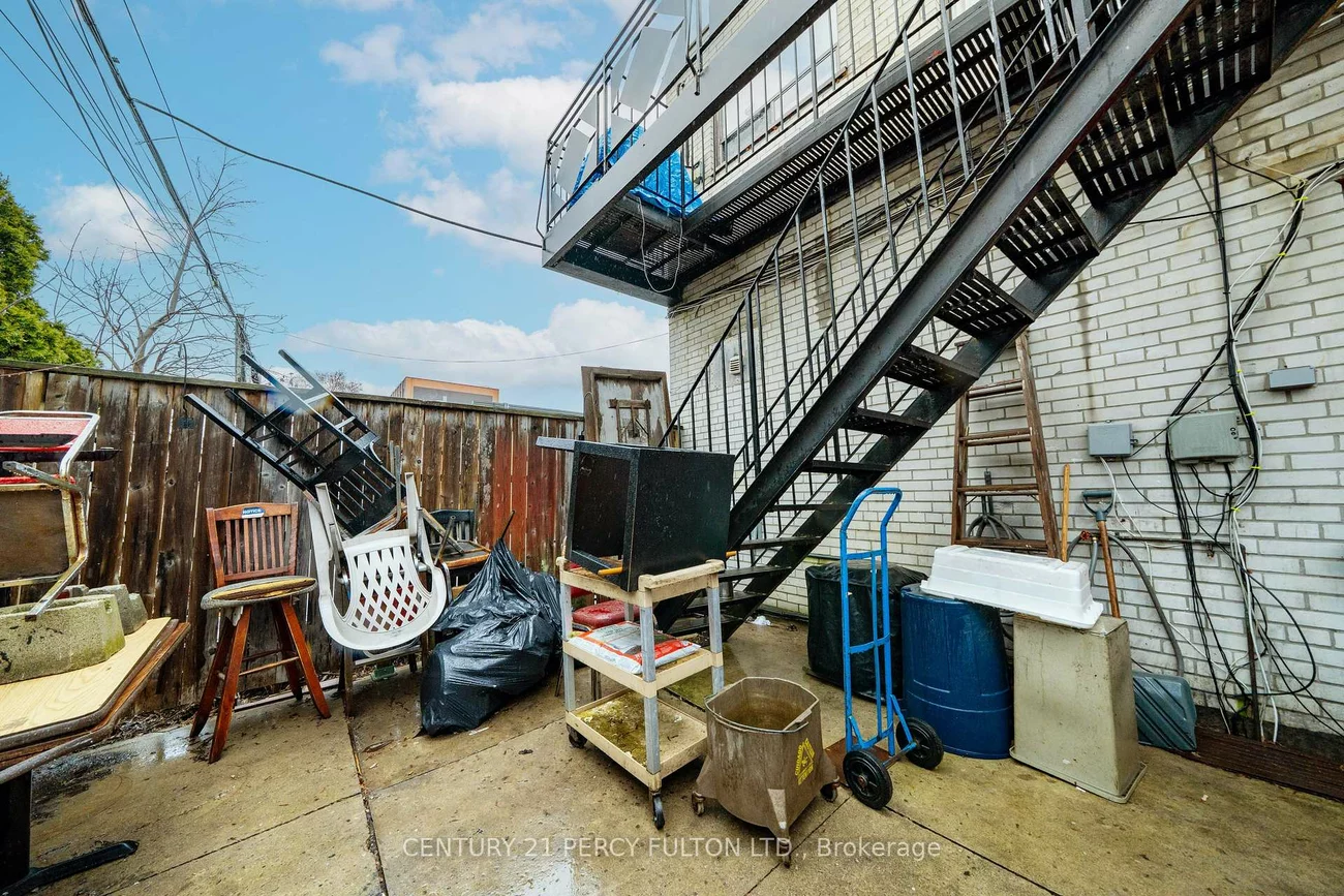 744-746, Wilson, Downsview-Roding-CFB, Toronto