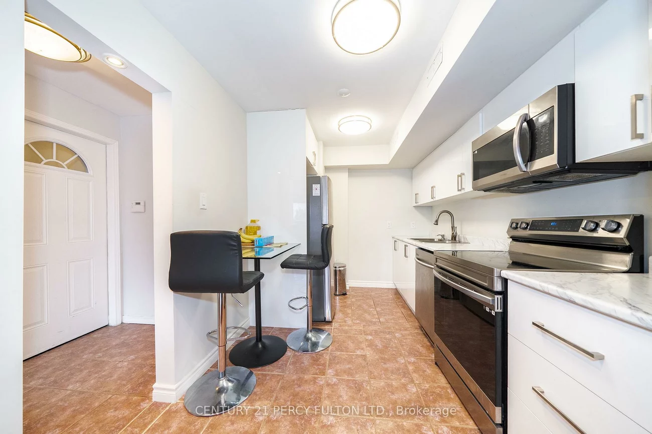 744-746, Wilson, Downsview-Roding-CFB, Toronto