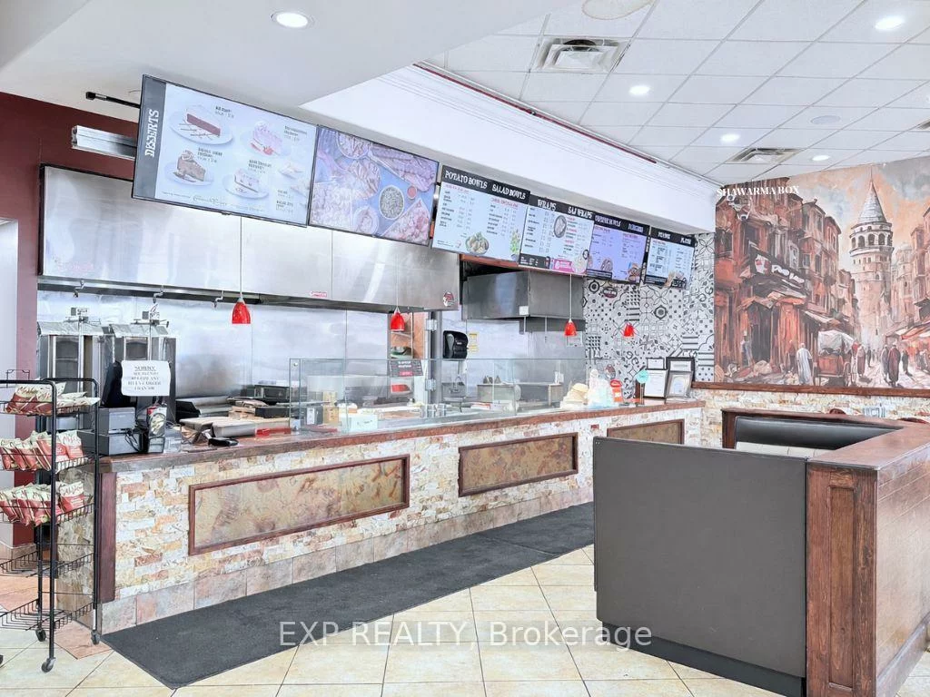 285, Rexdale, West Humber-Clairville, Toronto