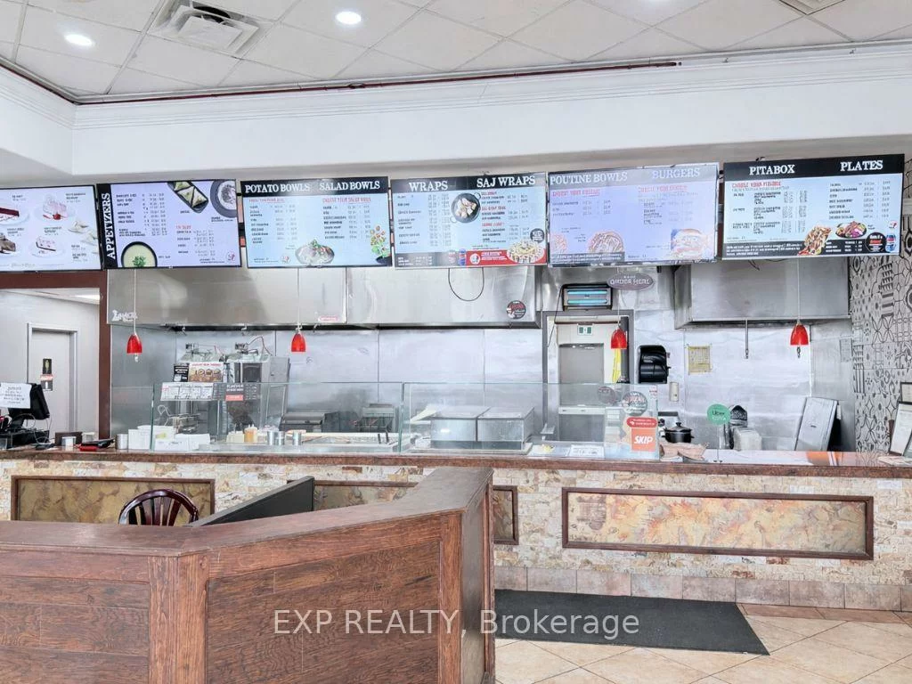 285, Rexdale, West Humber-Clairville, Toronto