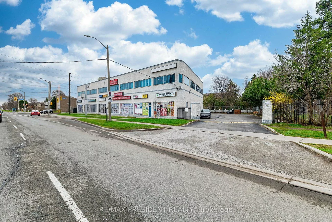 1625, Albion, West Humber-Clairville, Toronto