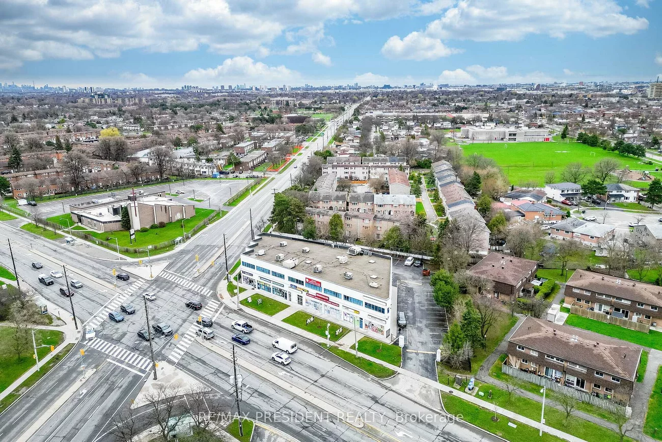 1625, Albion, West Humber-Clairville, Toronto