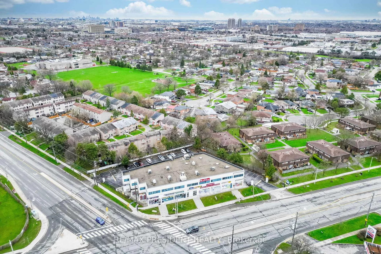 1625, Albion, West Humber-Clairville, Toronto