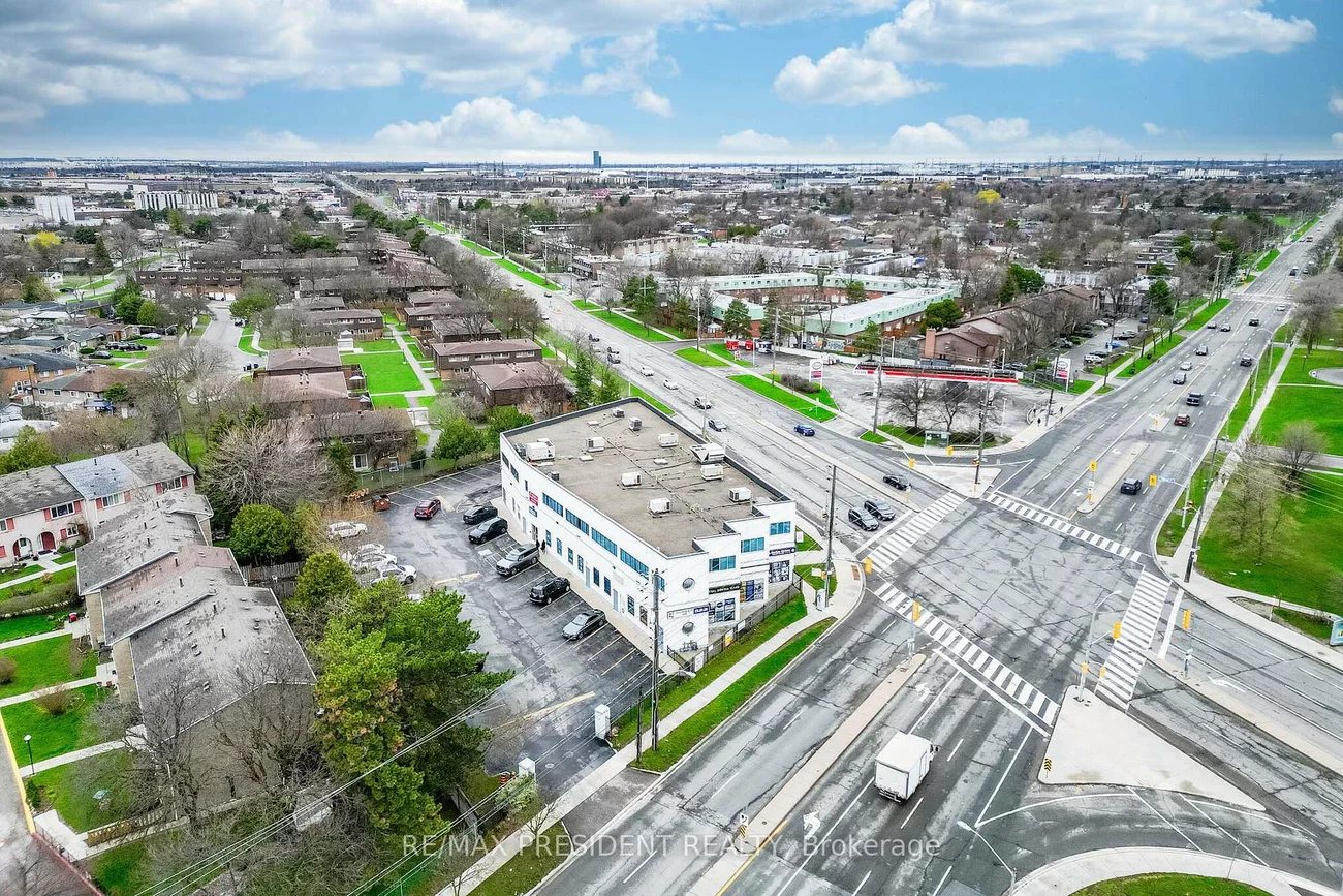 1625, Albion, West Humber-Clairville, Toronto