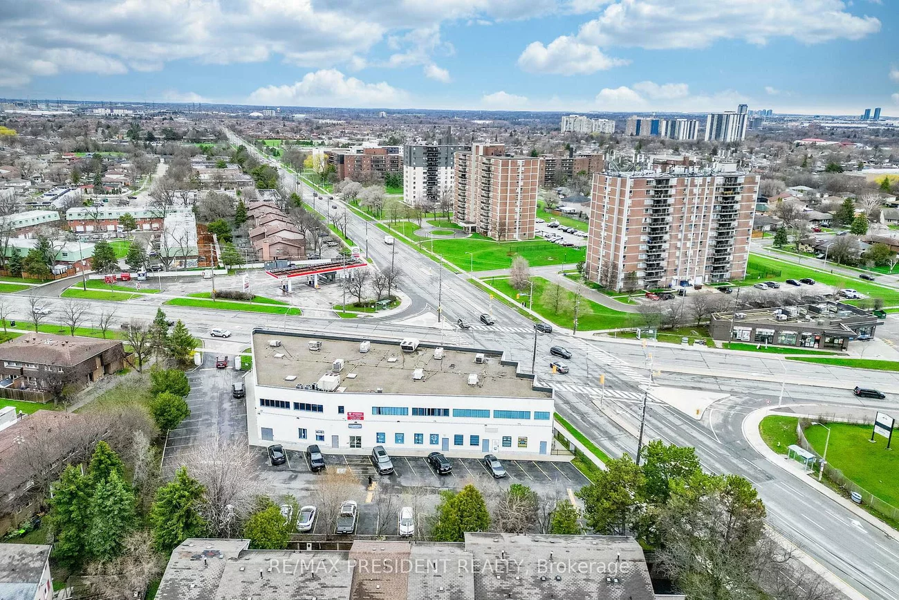 1625, Albion, West Humber-Clairville, Toronto