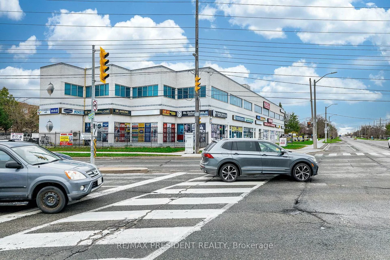 1625, Albion, West Humber-Clairville, Toronto