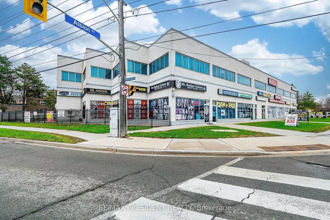 1625, Albion, West Humber-Clairville, Toronto