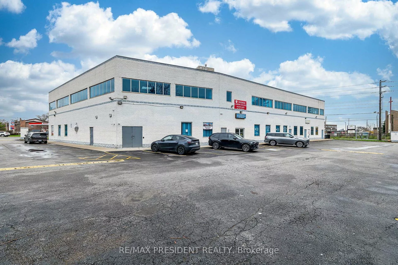 1625, Albion, West Humber-Clairville, Toronto