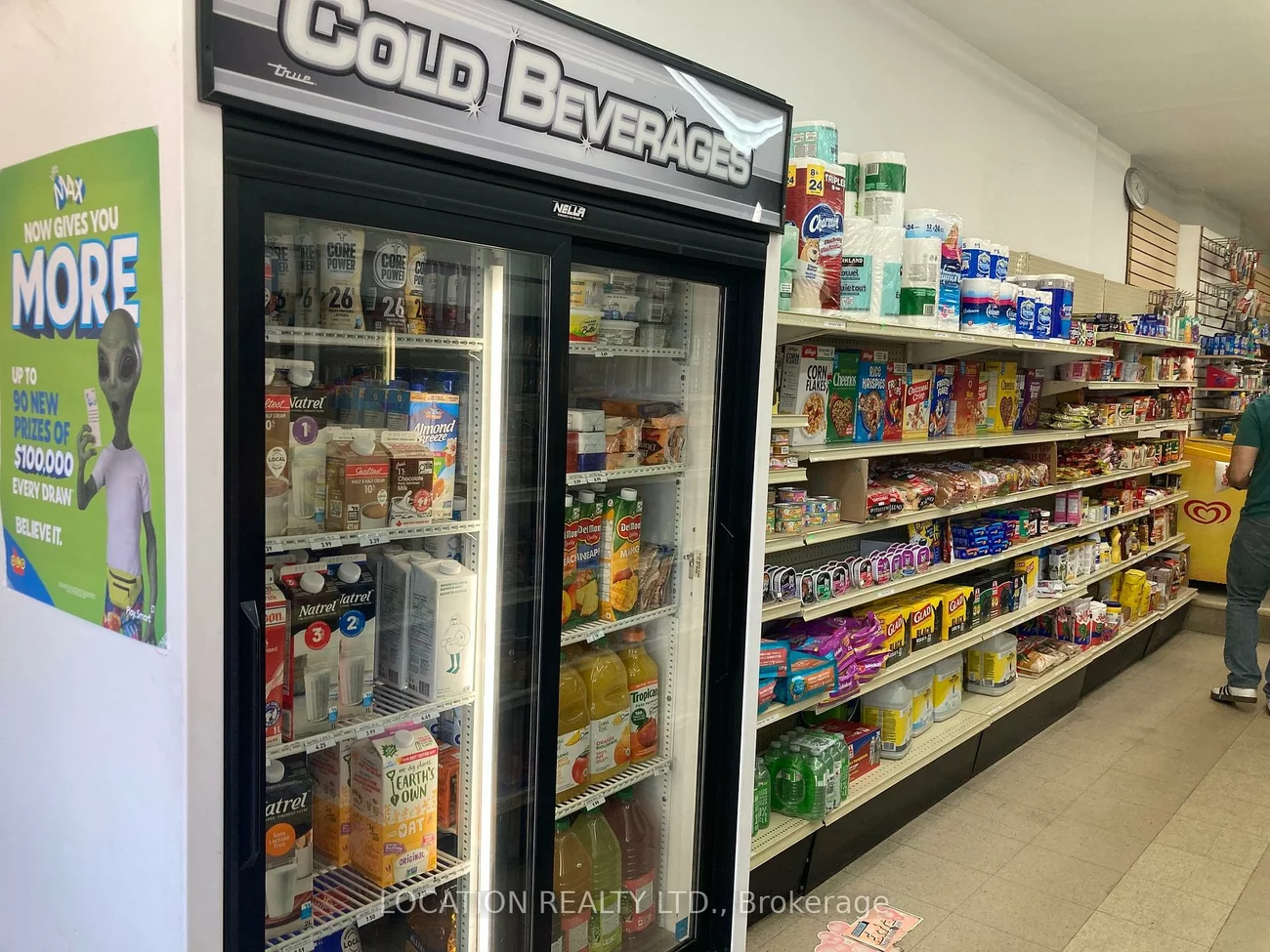 1422, Bloor, Dovercourt-Wallace Emerson-Junction, Toronto