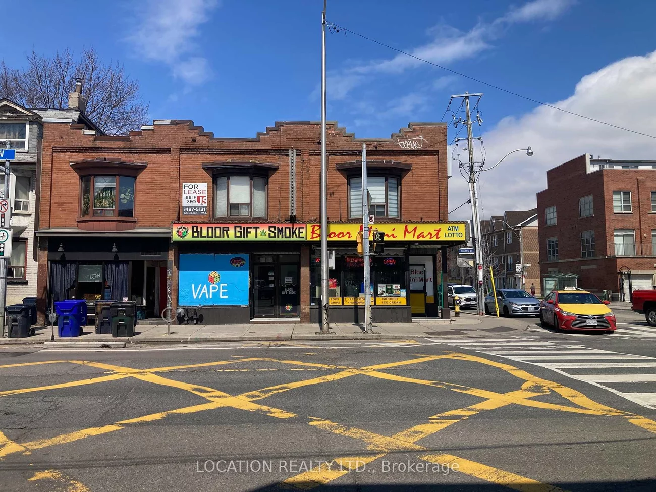 1422, Bloor, Dovercourt-Wallace Emerson-Junction, Toronto