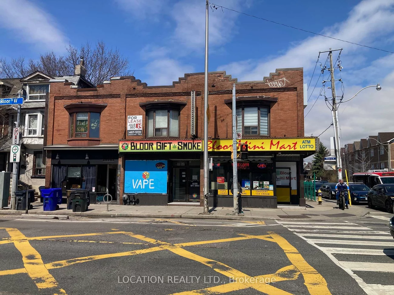 1422, Bloor, Dovercourt-Wallace Emerson-Junction, Toronto