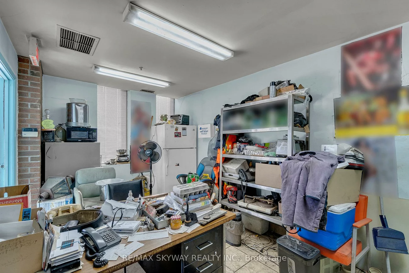 32, Guided, West Humber-Clairville, Toronto