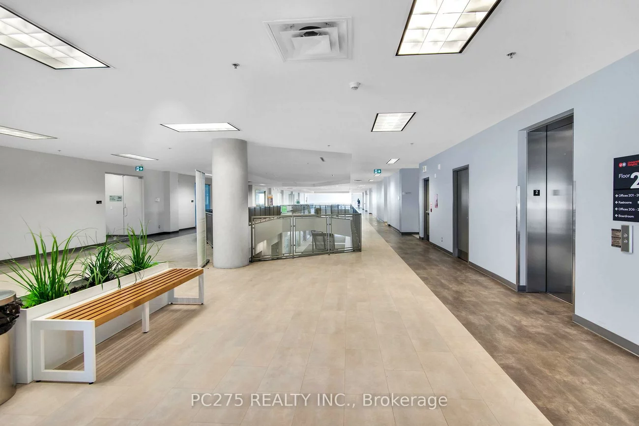 1275, Finch, York University Heights, Toronto