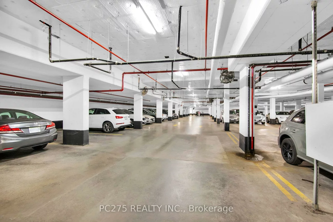 1275, Finch, York University Heights, Toronto