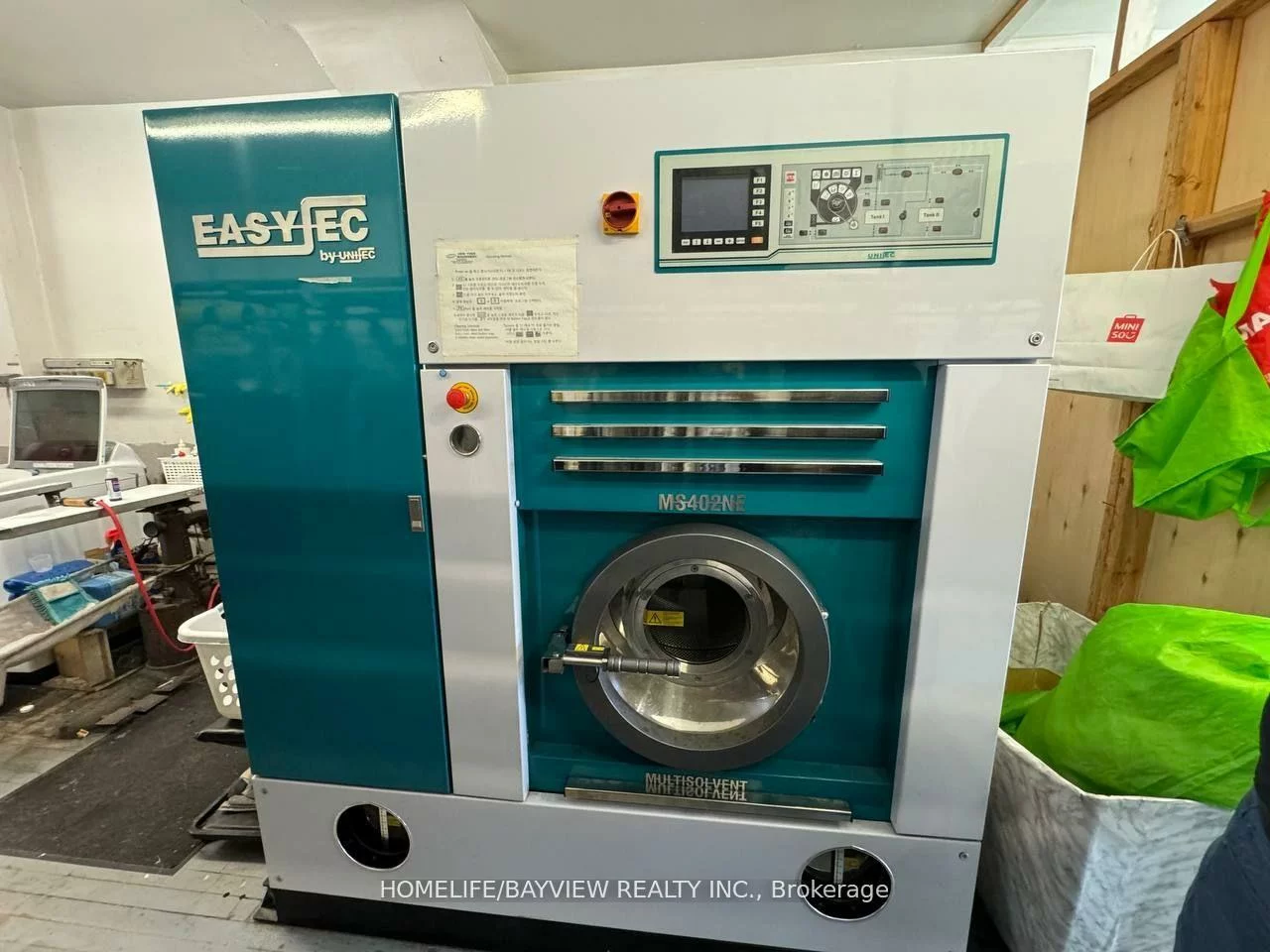 763, The Queensway, Stonegate-Queensway, Toronto