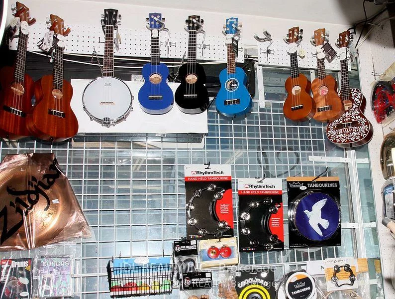 465, Rogers, Keelesdale-Eglinton West, Toronto