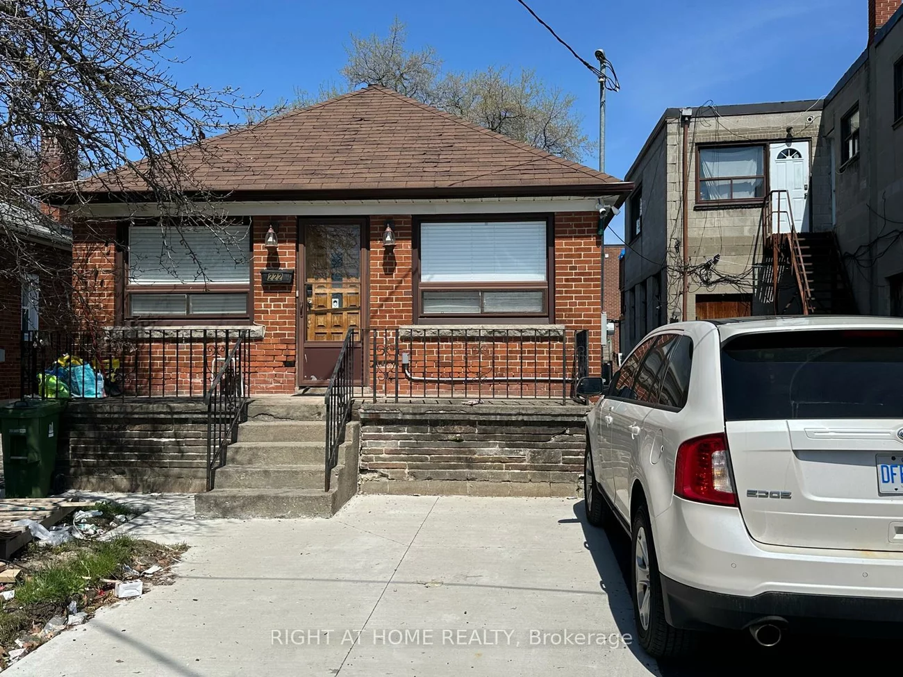 1778, Jane, Weston, Toronto