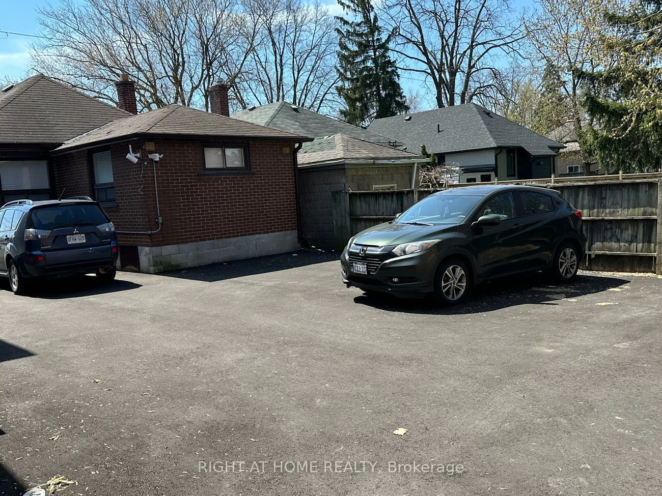 1778, Jane, Weston, Toronto