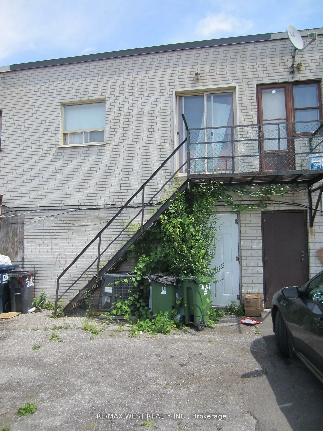 2444, Dufferin, Briar Hill-Belgravia, Toronto