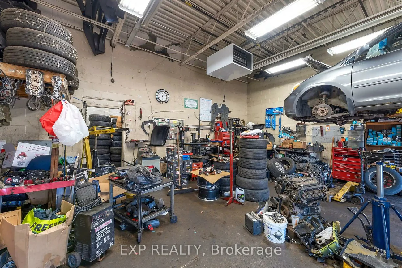 12, Lepage, York University Heights, Toronto