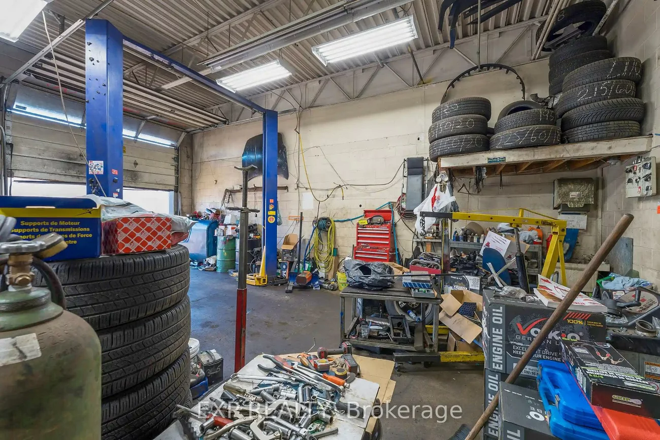 12, Lepage, York University Heights, Toronto