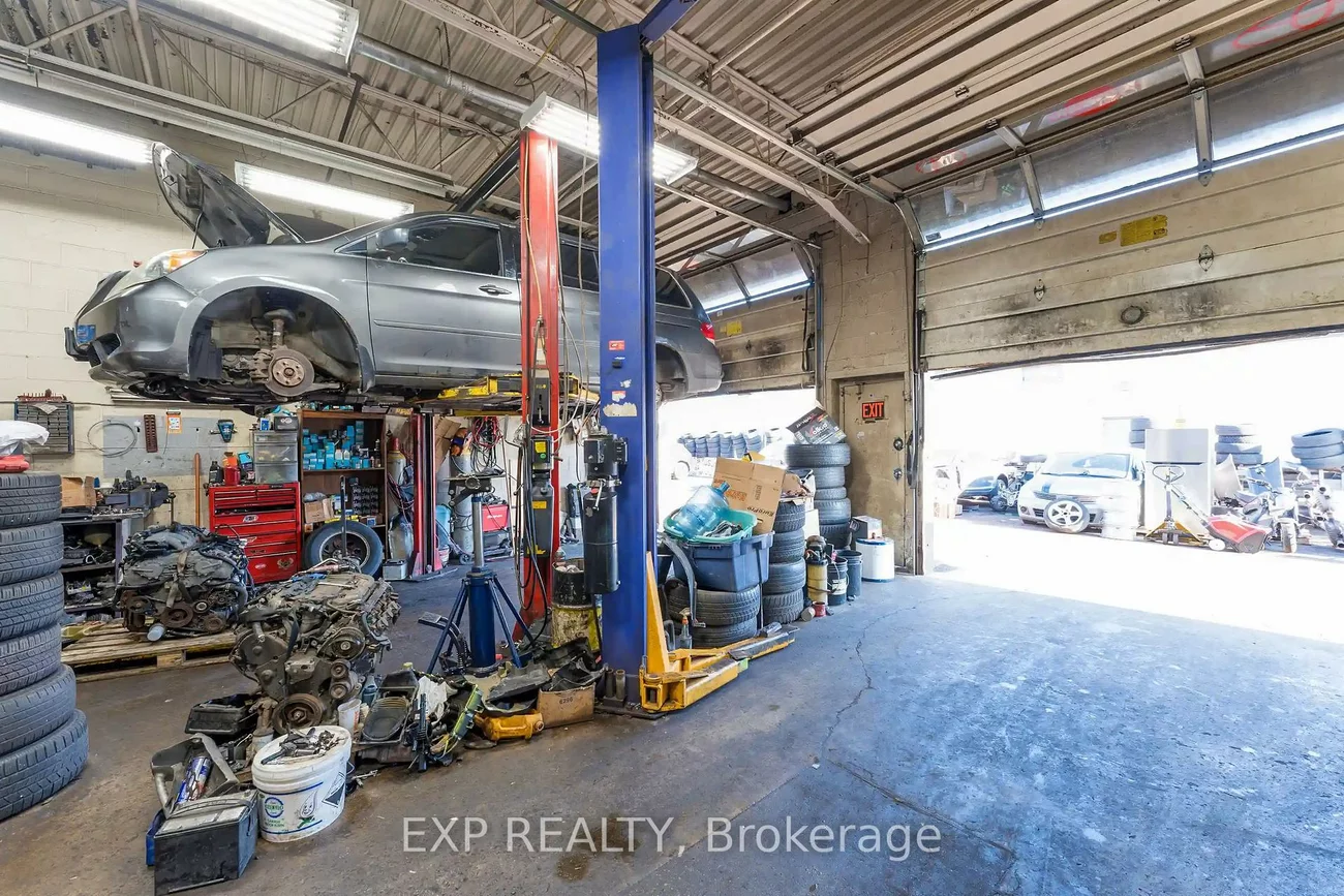 12, Lepage, York University Heights, Toronto