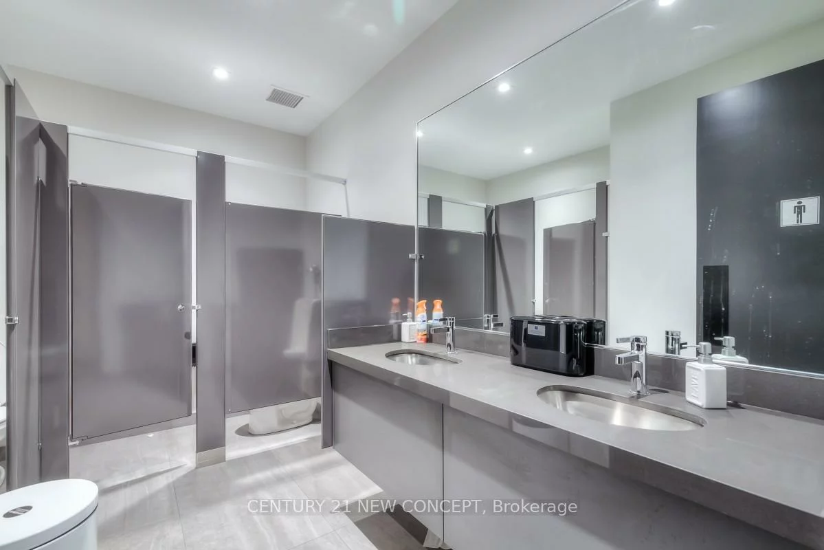 4250, Weston, Humber Summit, Toronto