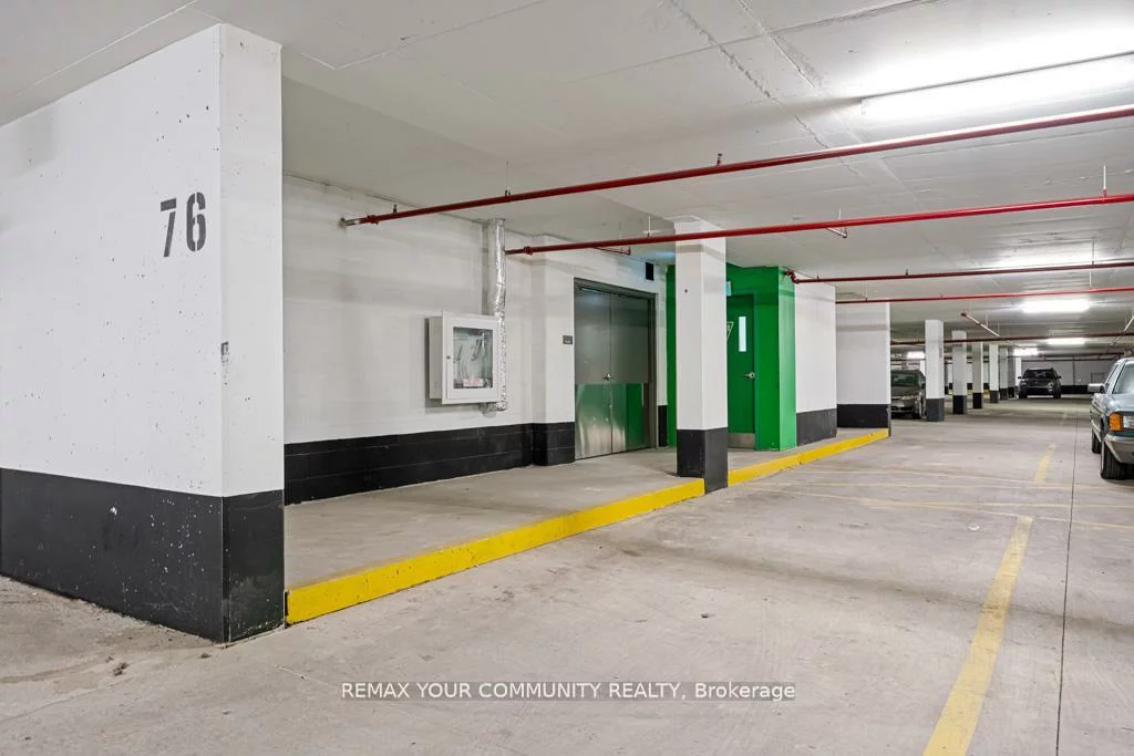 1275, Finch, York University Heights, Toronto