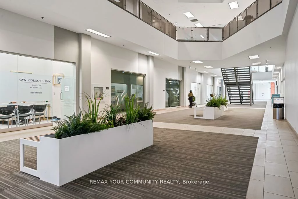 1275, Finch, York University Heights, Toronto