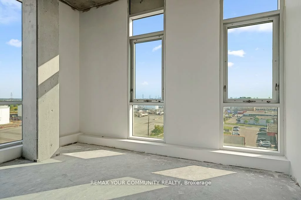 1275, Finch, York University Heights, Toronto