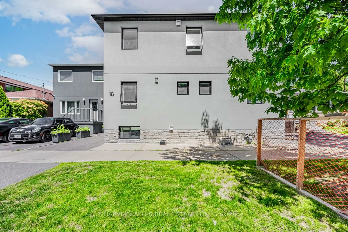 18, Cavell, Mimico, Toronto