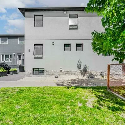 18, Cavell, Mimico, Toronto