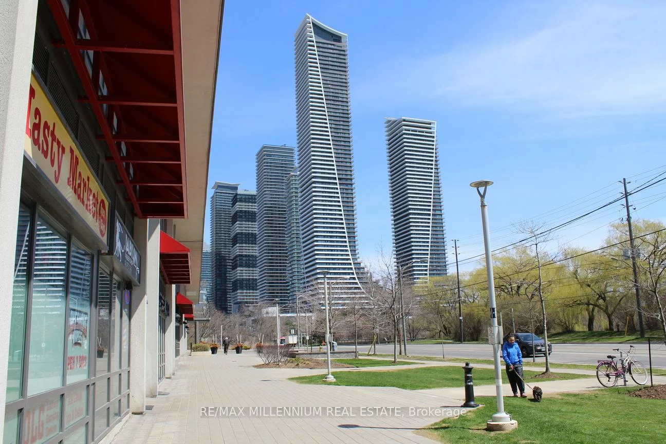 2240, Lakeshore, Mimico, Toronto