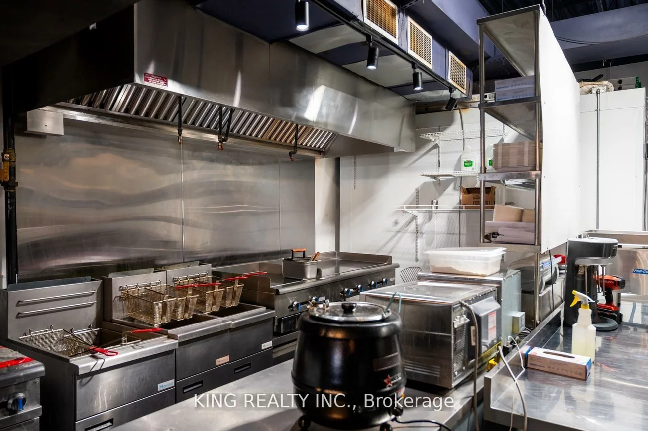 2712, KEELE, Downsview-Roding-CFB, Toronto