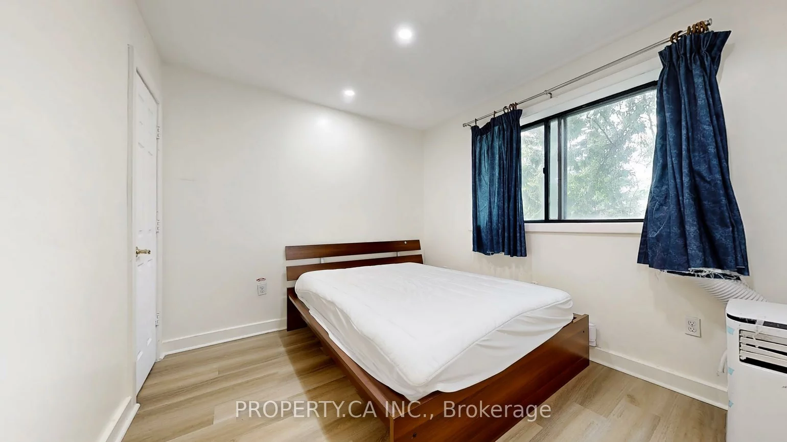 1784, Jane, Weston, Toronto