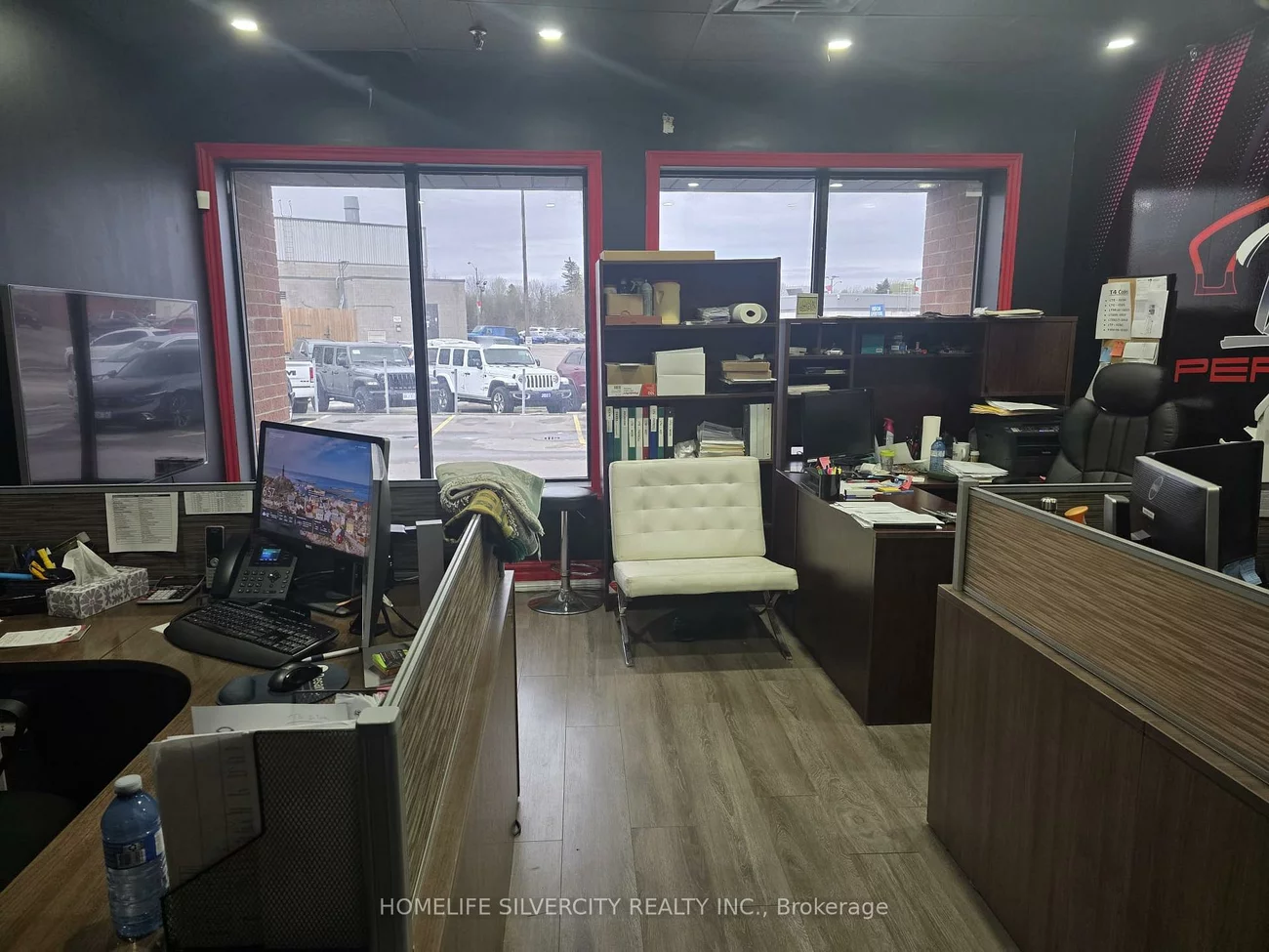 37, Kodiak, York University Heights, Toronto
