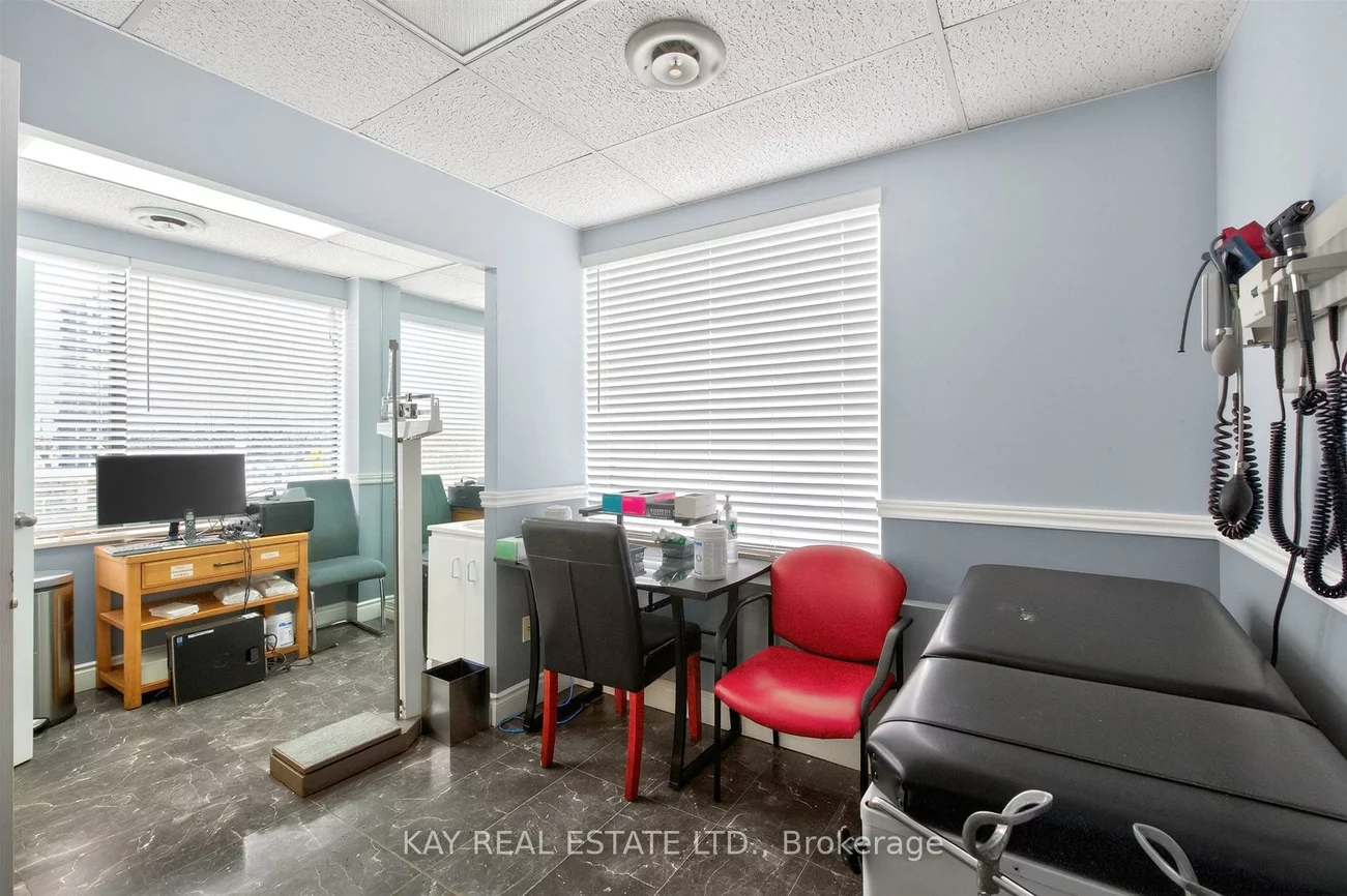 2318, Lake Shore, Mimico, Toronto