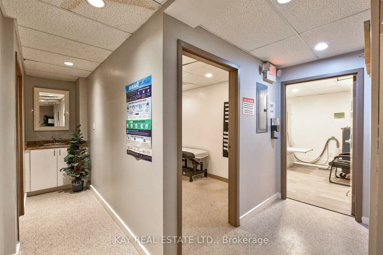 2318, Lake Shore, Mimico, Toronto