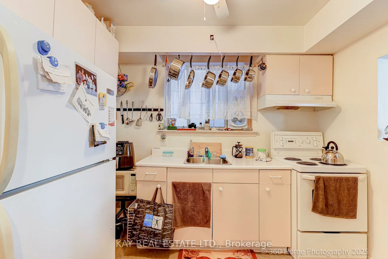 2316, Lake Shore, Mimico, Toronto