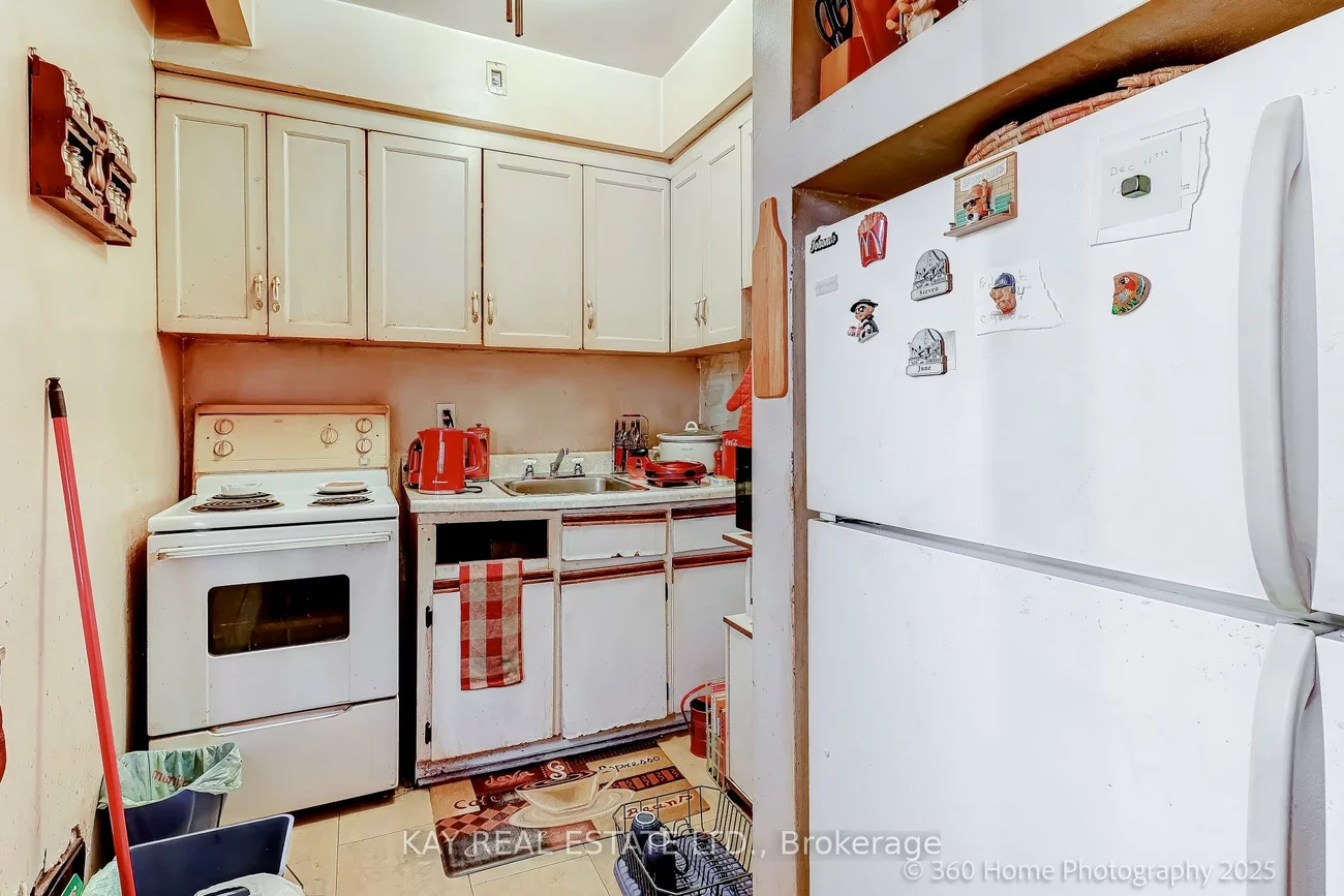 2316, Lake Shore, Mimico, Toronto