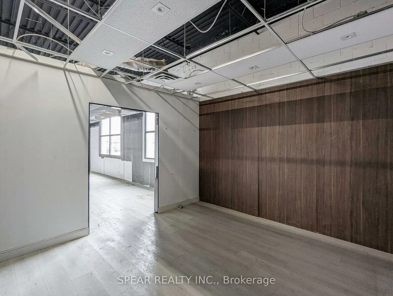 35, Stoffel, West Humber-Clairville, Toronto