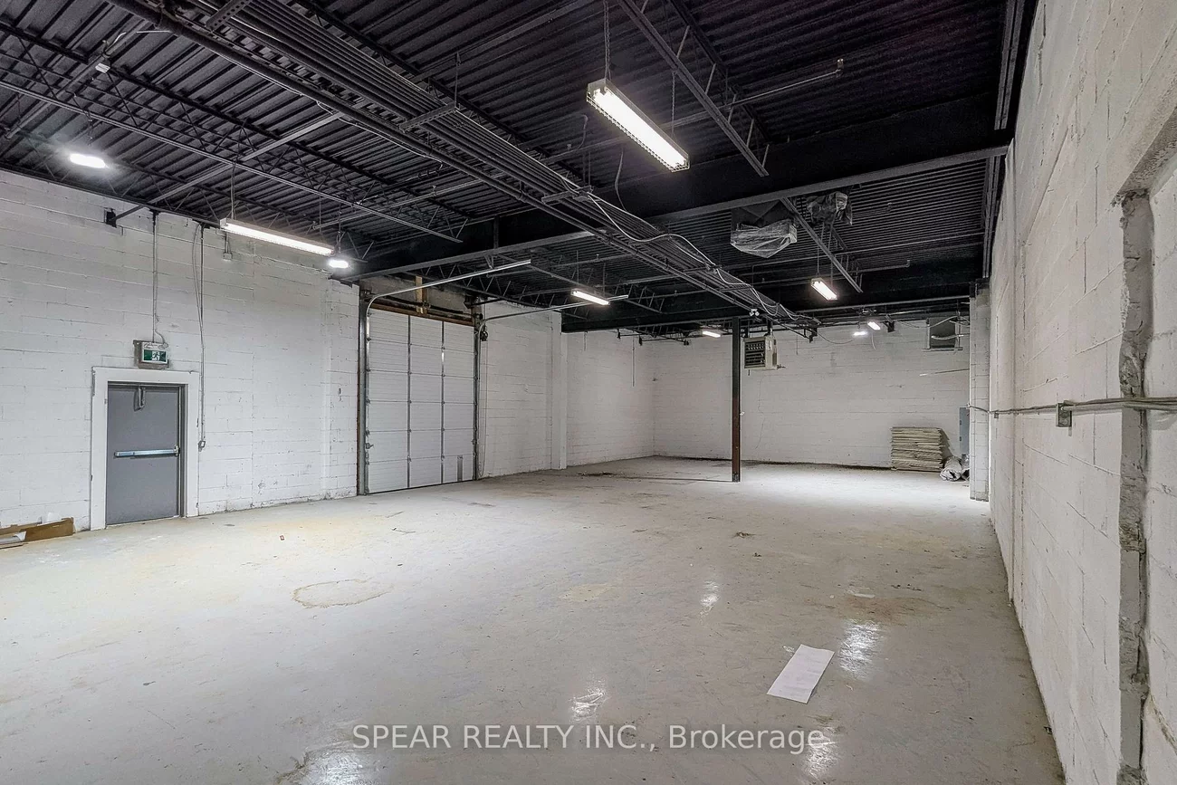 35, Stoffel, West Humber-Clairville, Toronto